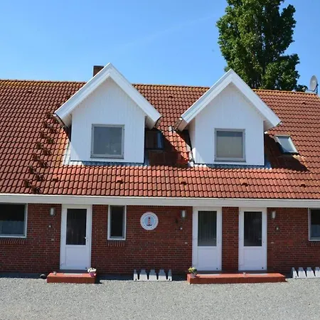Lägenhet Bootsmann - Wassernah Mit Garten & Eingezaeunter Terrasse