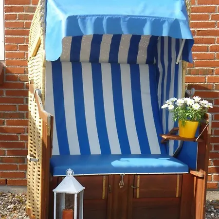 Bootsmann - Wassernah Mit Garten & Eingezaeunter Terrasse Lägenhet *
